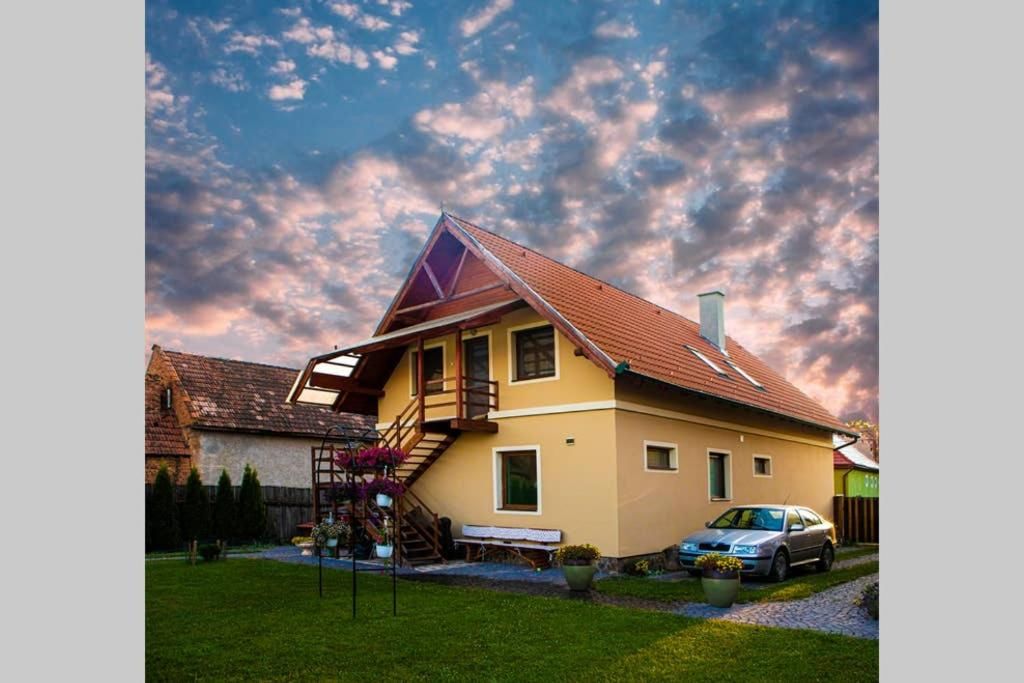 Дома для отпуска Rural Guesthouse Ineu